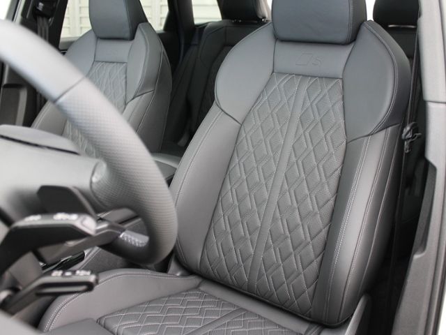 Audi SQ5 2025