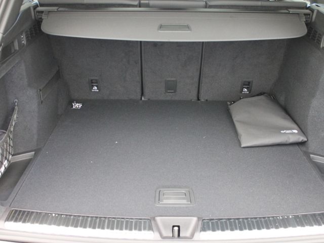 Audi SQ5 2025