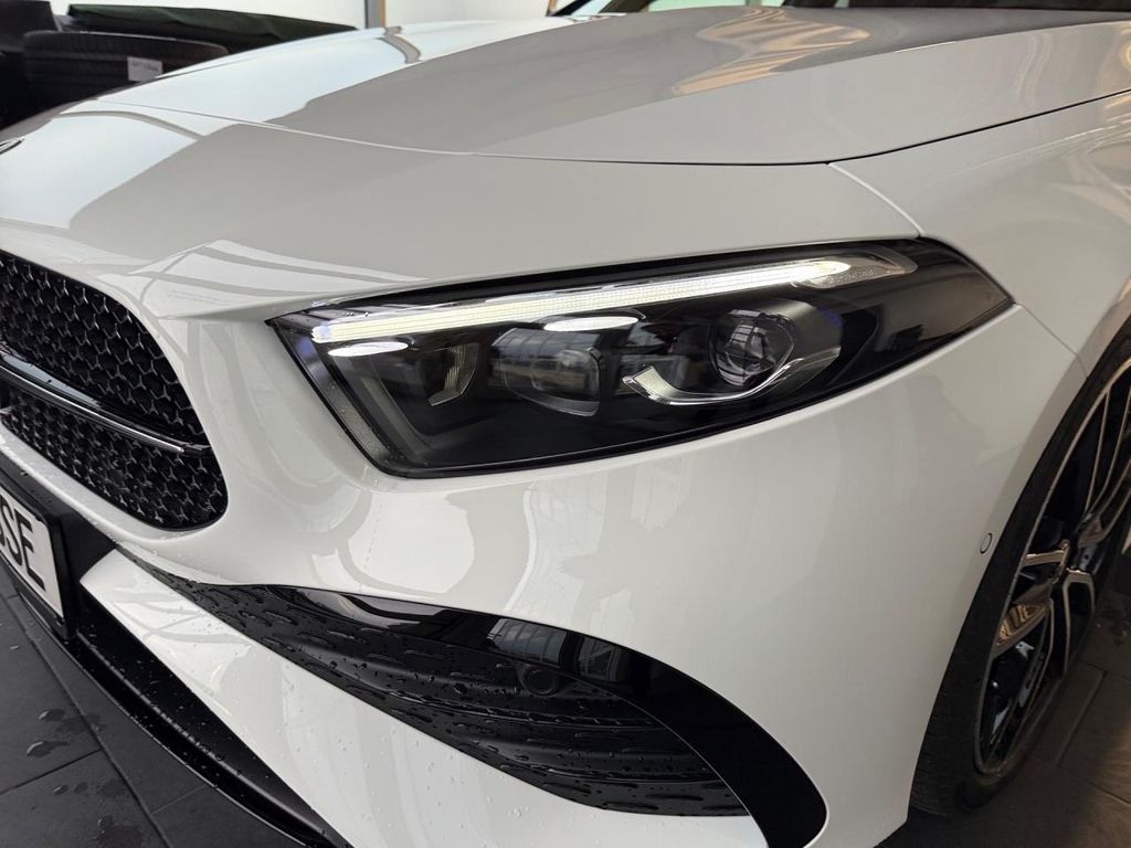 Mercedes-Benz A 180 2025