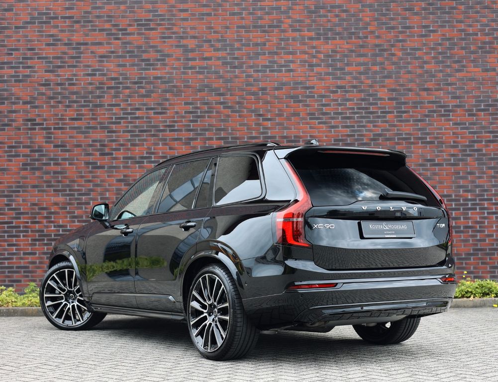 Volvo XC90 2025