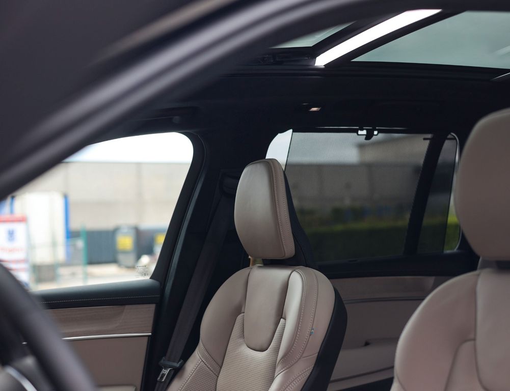 Volvo XC90 2025