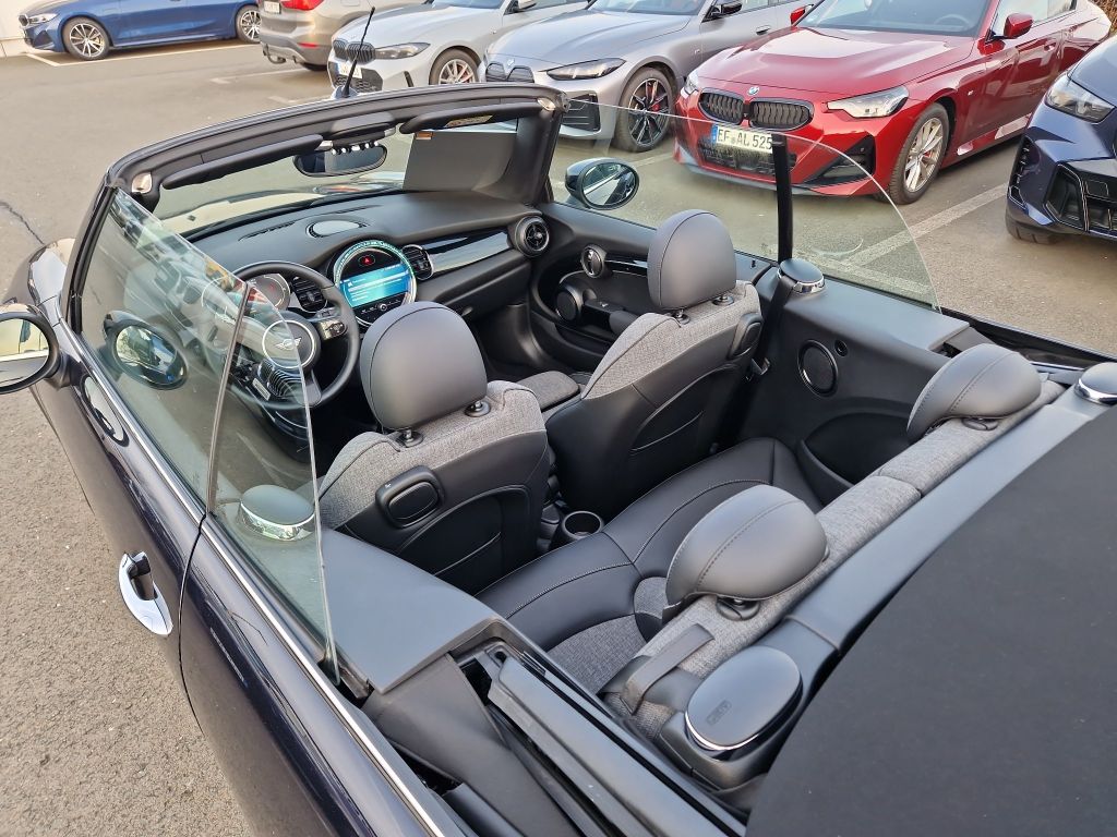 MINI Cooper Cabrio 2021
