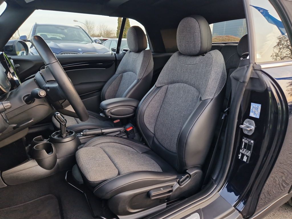 MINI Cooper Cabrio 2021