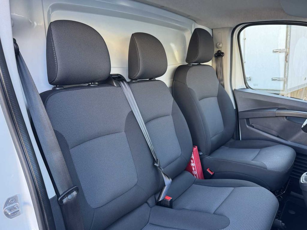 Nissan Primastar 2022