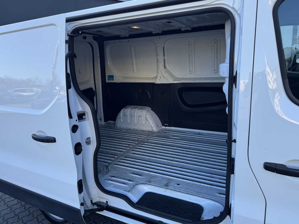Nissan Primastar 2022