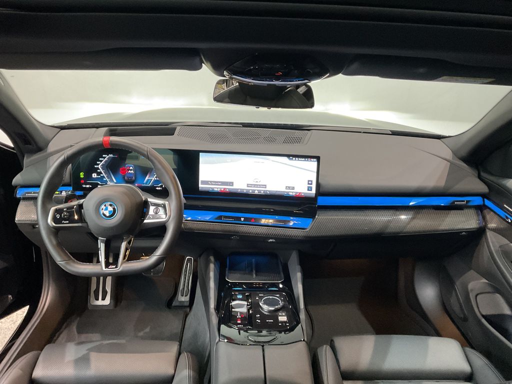 BMW i5 2025