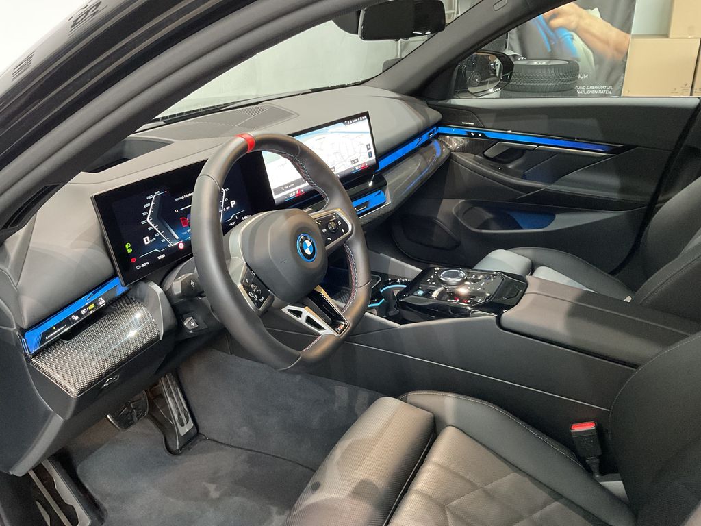BMW i5 2025