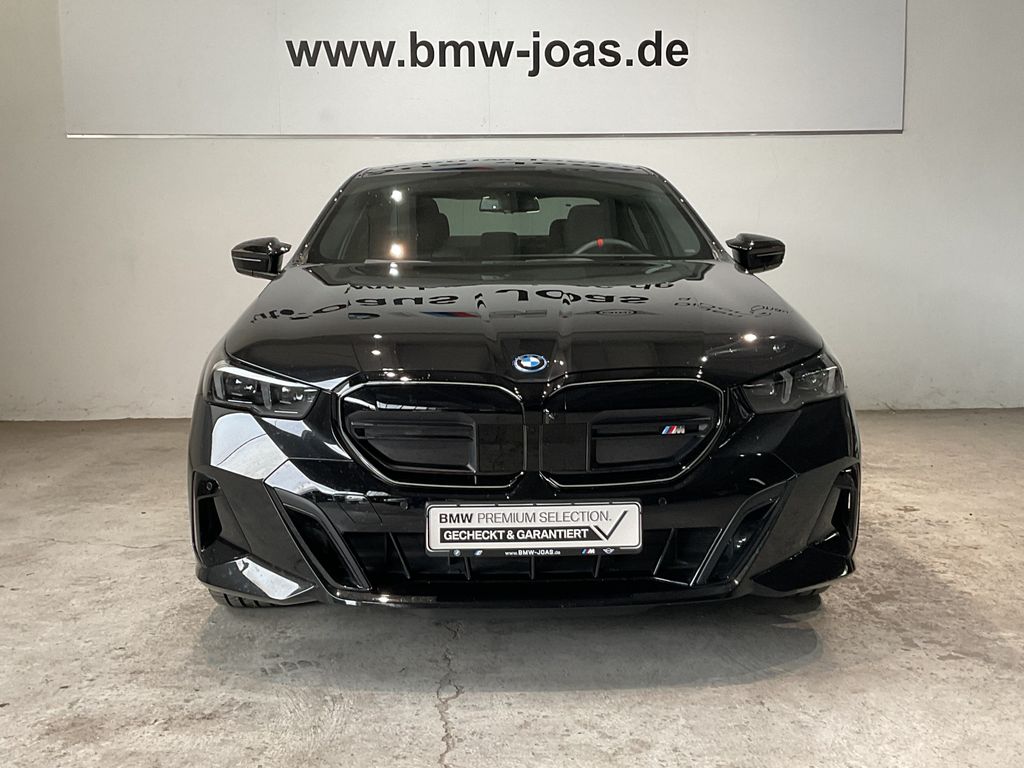 BMW i5 2025