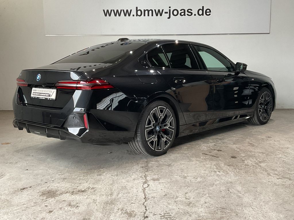 BMW i5 2025