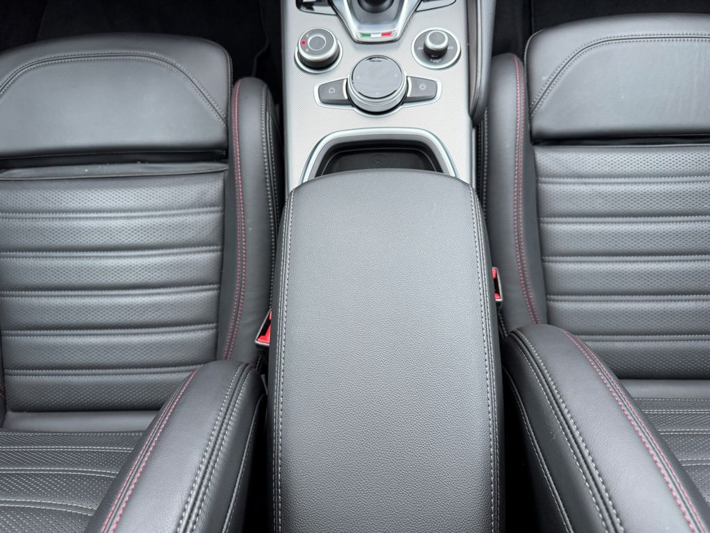 Alfa Romeo Giulia 2023