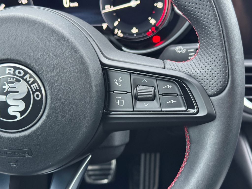 Alfa Romeo Giulia 2023