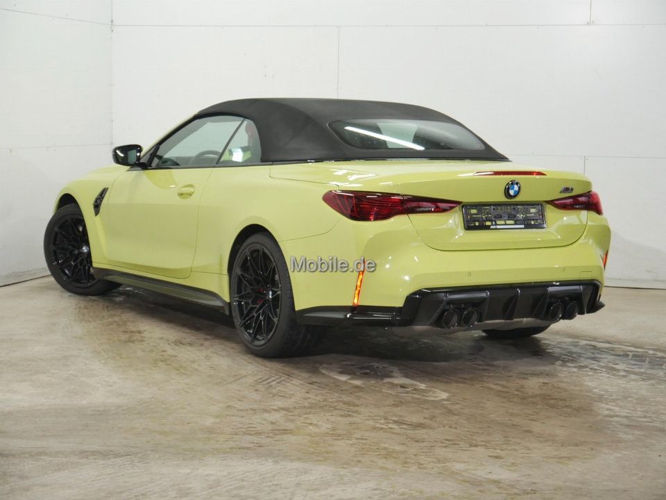 BMW M4 2025