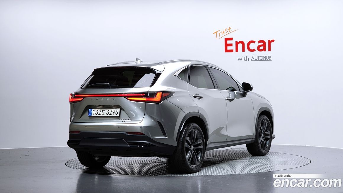 Lexus NX 2024