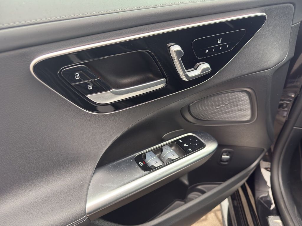 Mercedes-Benz C 300 2024