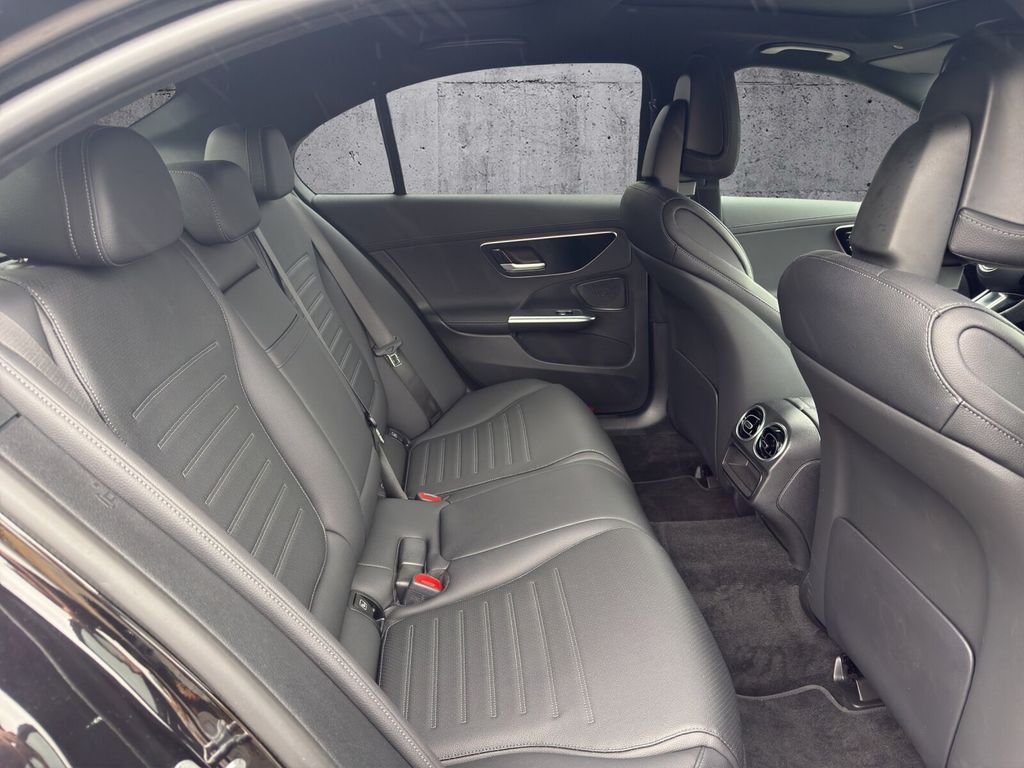 Mercedes-Benz C 300 2024