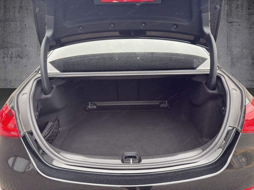 Mercedes-Benz C 300 2024