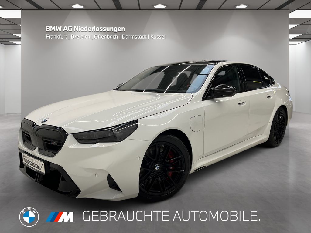 BMW M5 2025