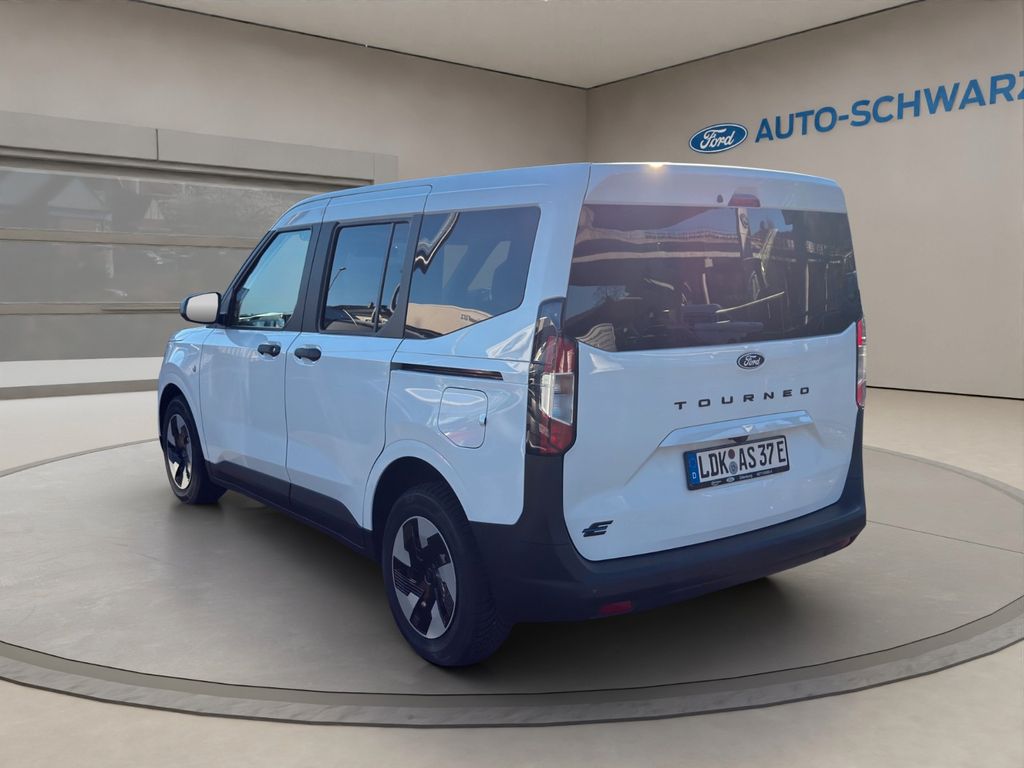 Ford Tourneo Courier 2025