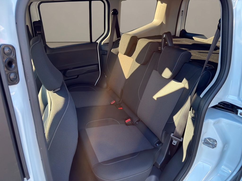 Ford Tourneo Courier 2025