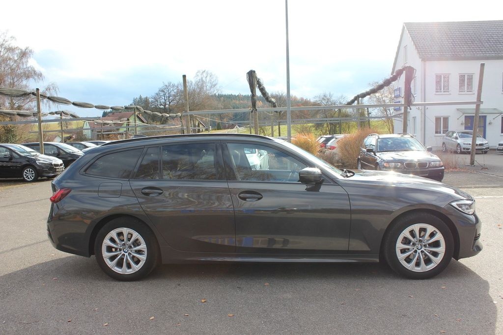 BMW 318 2021