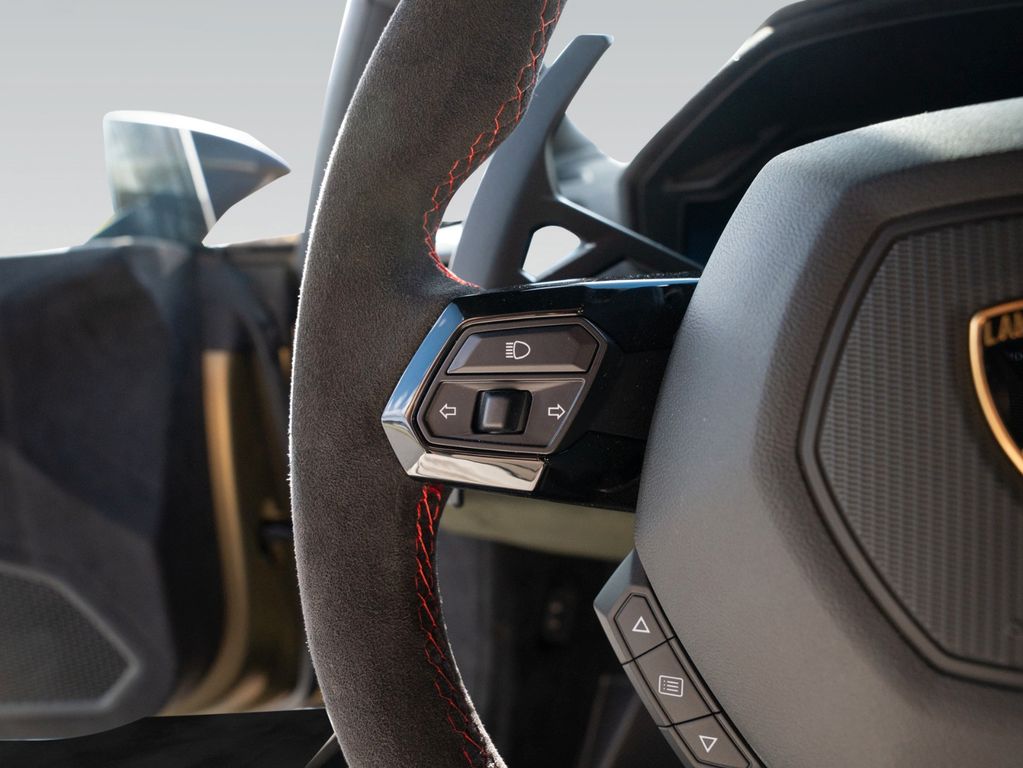 Lamborghini Huracán 2025