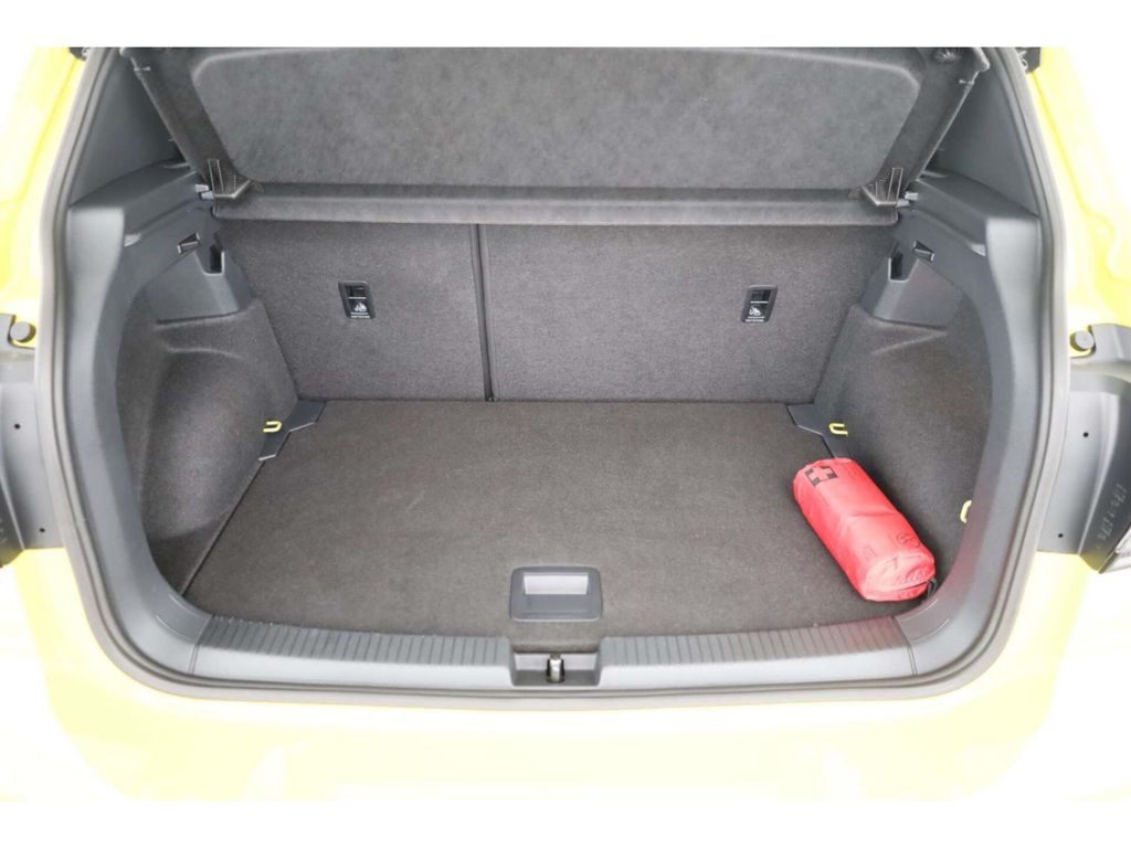 Volkswagen T-Cross 2024