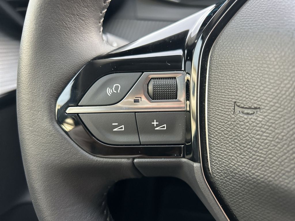 Peugeot 208 2022