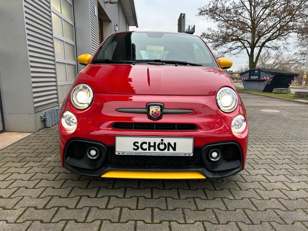 Abarth 695 2024