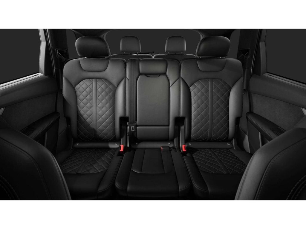 Audi SQ7 2025