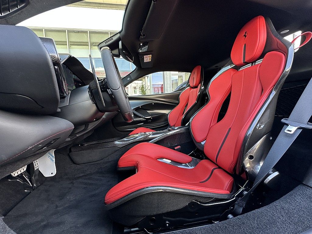 Ferrari 296 GTB 2024