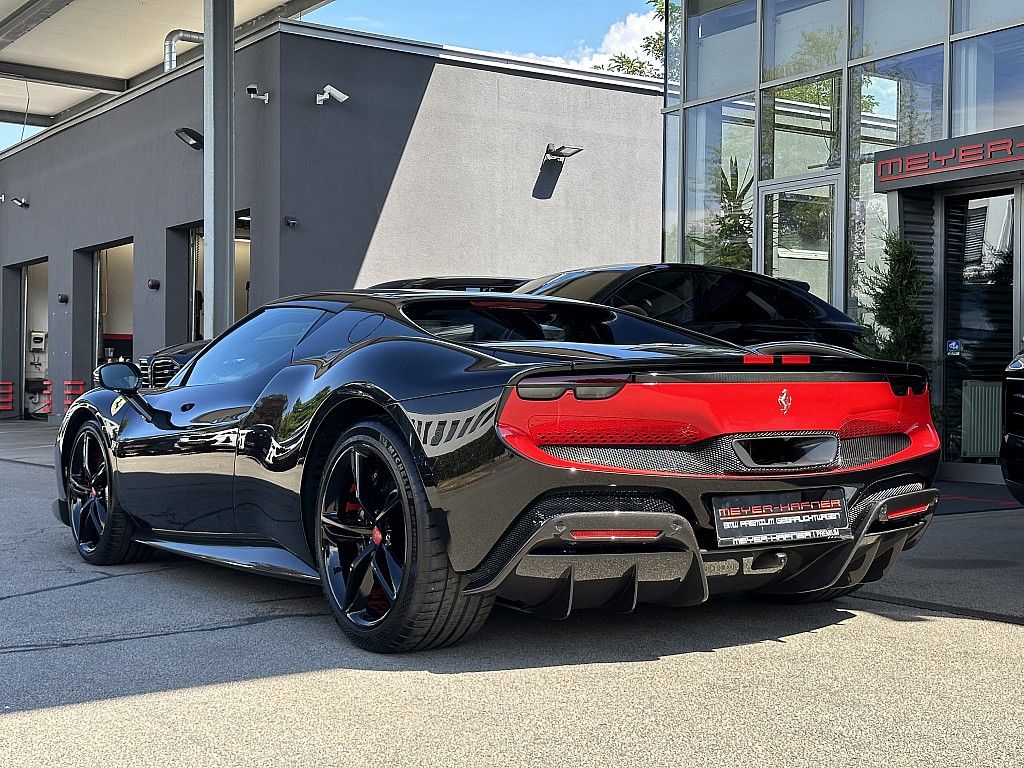 Ferrari 296 GTB 2024