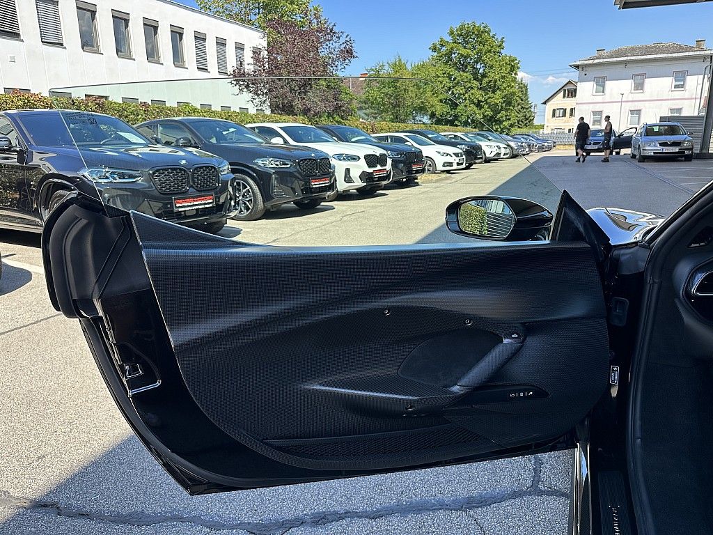 Ferrari 296 GTB 2024