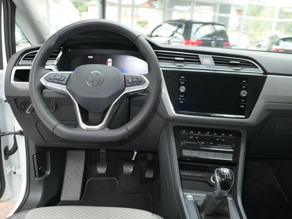 Volkswagen Touran 2024