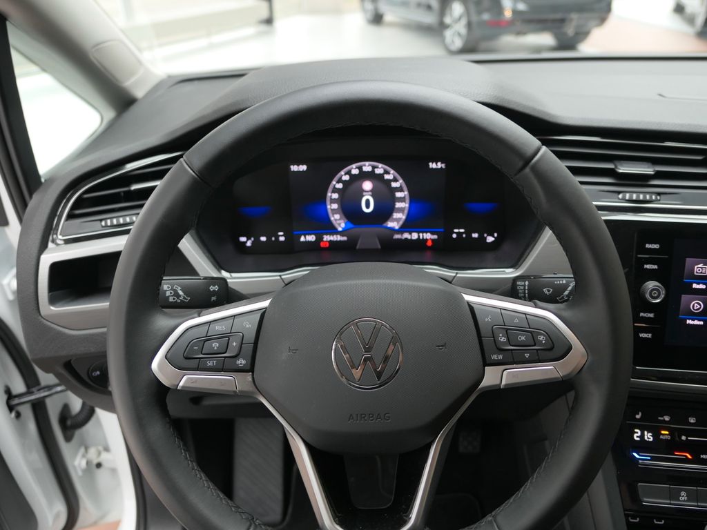 Volkswagen Touran 2024