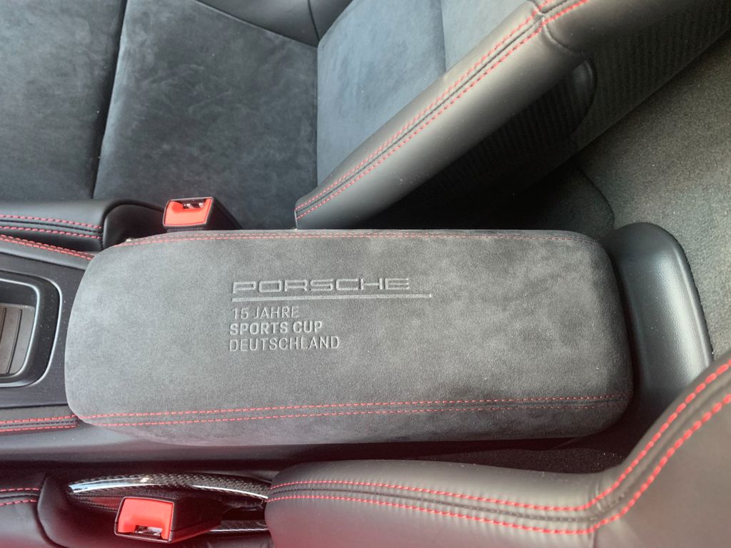 Porsche Cayman 2020
