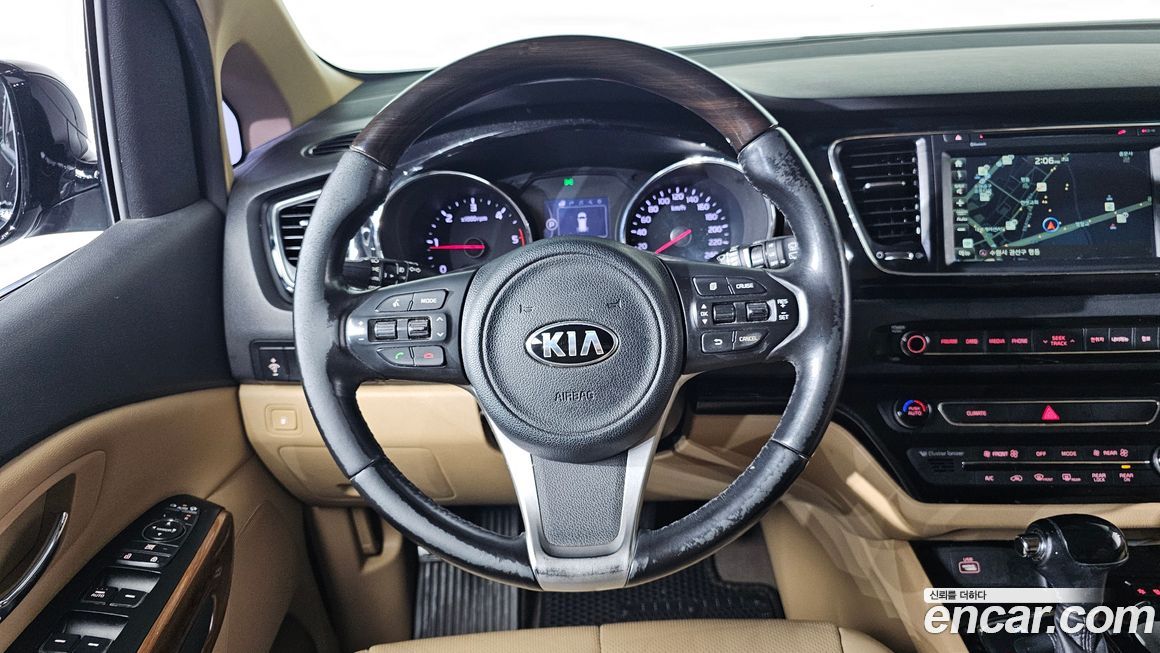 Kia Canival 2016