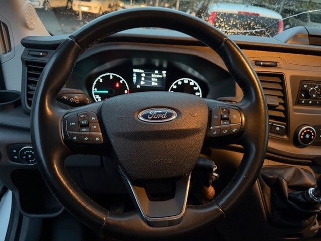 Ford Transit 2023