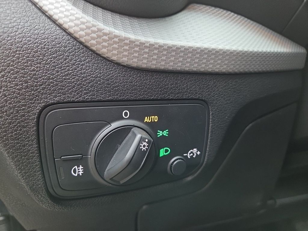 Audi Q2 2024
