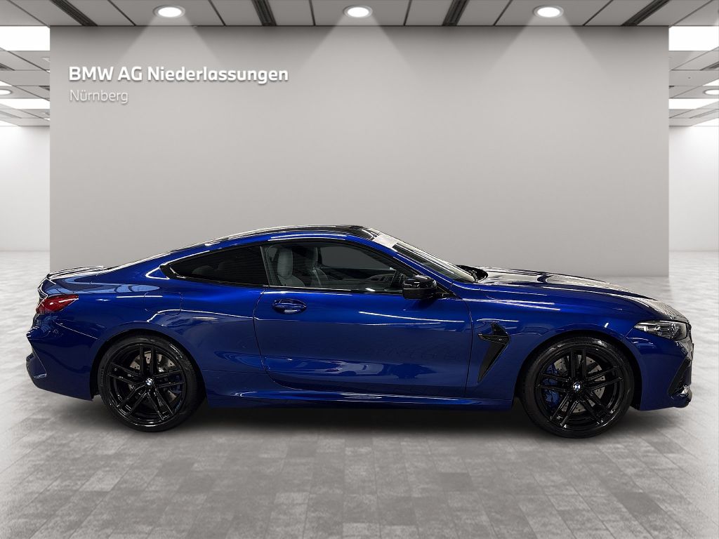 BMW M8 2022