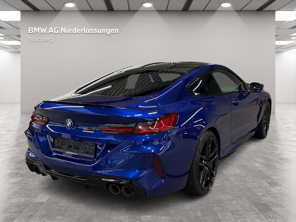 BMW M8 2022