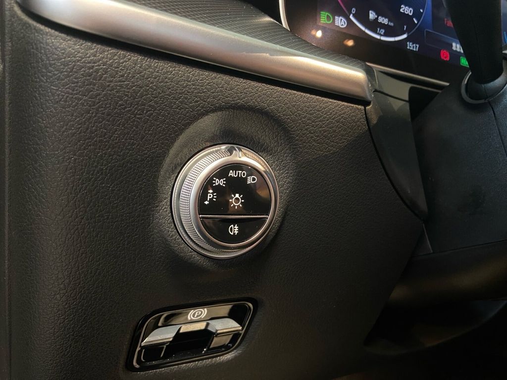 Mercedes-Benz C 300 2024