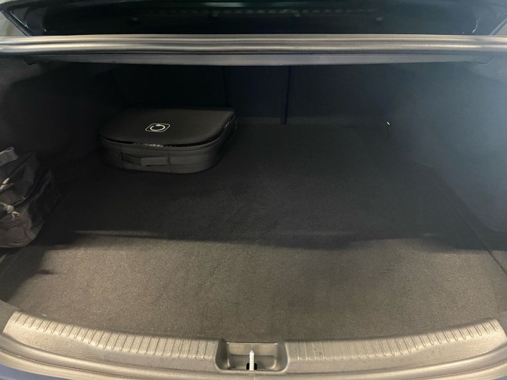 Mercedes-Benz C 300 2024