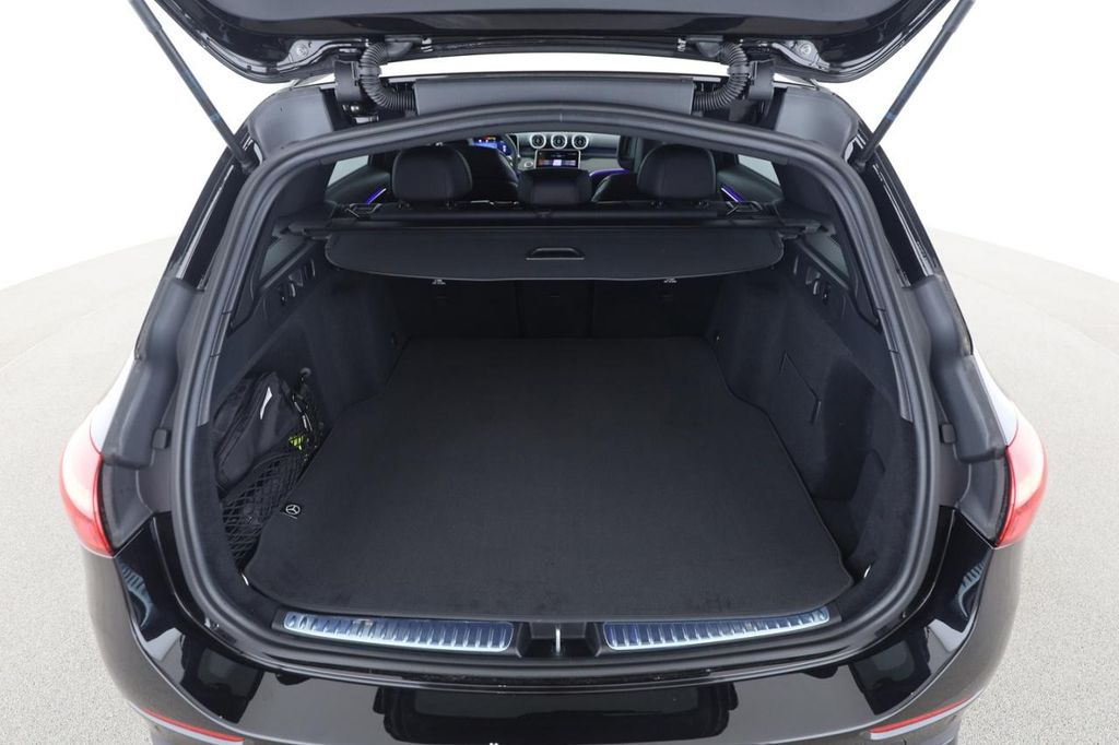 Mercedes-Benz C 220 2025