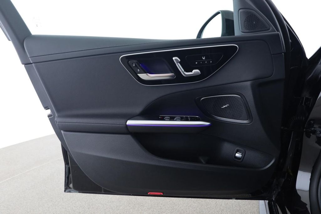 Mercedes-Benz C 220 2025