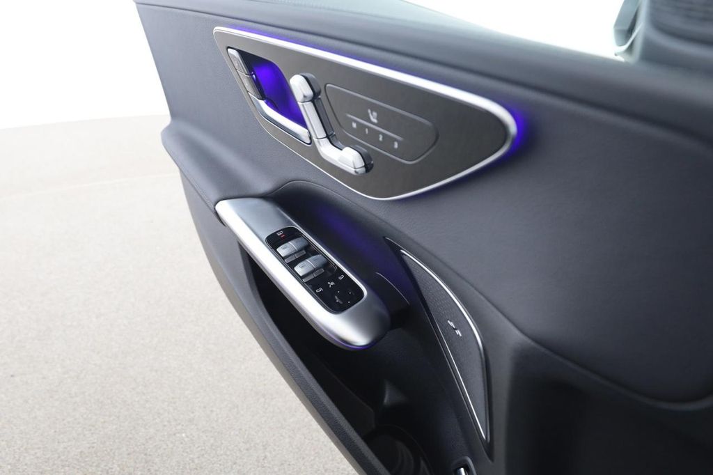 Mercedes-Benz C 220 2025