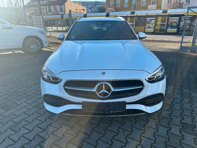 Mercedes-Benz C 200 2025