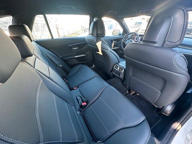 Mercedes-Benz C 200 2025