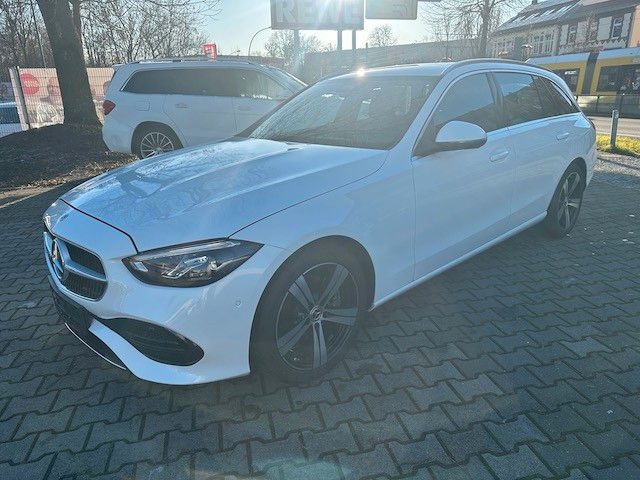Mercedes-Benz C 200 2025