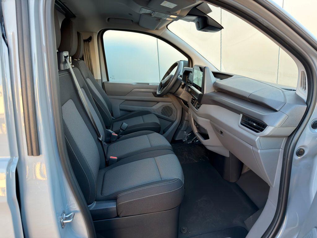 Volkswagen T7 Transporter 2025