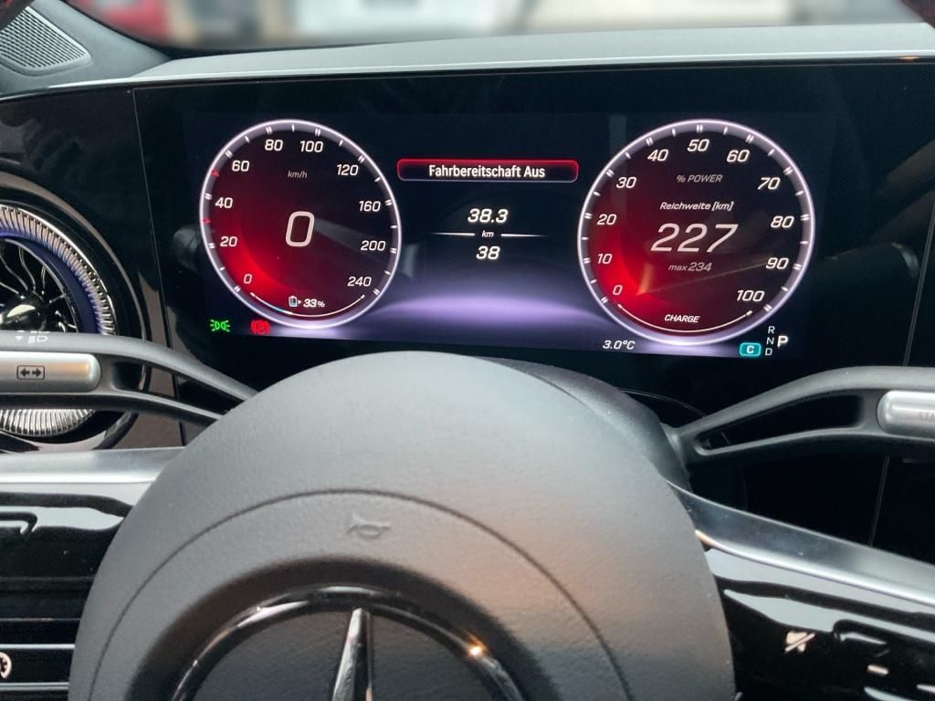 Mercedes-Benz CLA 350 2025